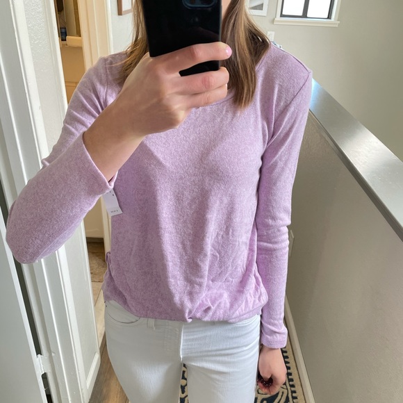 Old Navy Long Sleeve top size small - Picture 2 of 4